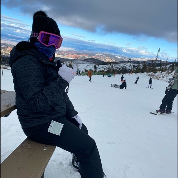 Meet your Posher, Karlie - Picture 4 of 8